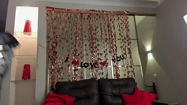 Snapshot of Emma_Flin chatting on February 25, 2026, 4:45 am Emma Flin online show from February 25, 2026, 4:45 am