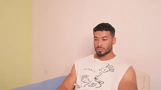 Snapshot of freddsexxx chatting on October 7, 2025, 2:18 pm freddsexxx online show from October 7, 2025, 2:18 pm