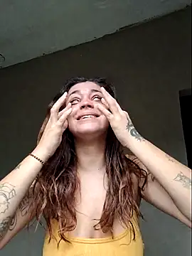 luuhcat09 online show from December 2, 2025, 1:24 pm