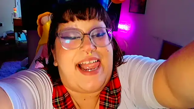 winterplum121 online show from March 12, 2026, 6:45 pm