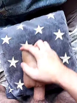 Snapshot of mattarm3122 chatting on September 24, 2025, 12:33 pm mattarm3122 online show from September 24, 2025, 12:33 pm