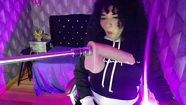 Snapshot of Sofiacowperx chatting on March 3, 2025, 7:07 pm Sofiacowperx online show from March 3, 2025, 7:07 pm