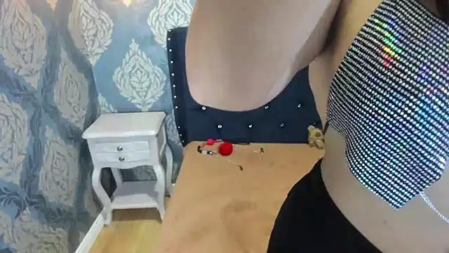 Snapshot of Sofiacowperx chatting on September 17, 2025, 1:13 pm Sofiacowperx online show from September 17, 2025, 1:13 pm