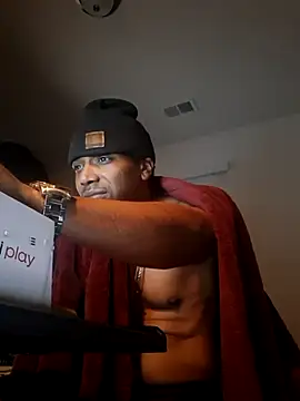 bigboytoy912 online show from March 22, 2026, 7:21 am