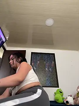 Snapshot of Abigail_Cowen chatting on March 11, 2025, 4:51 pm Abigail Cowen online show from March 11, 2025, 4:51 pm