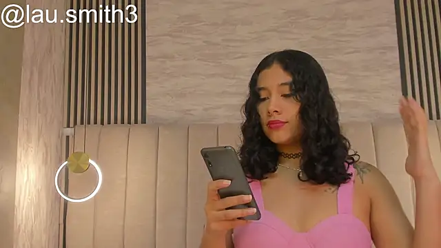 Snapshot of laura_smith33 chatting on November 12, 2025, 2:54 pm laura smith33 online show from November 12, 2025, 2:54 pm