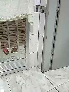 Miilyduarte online show from February 22, 2025, 2:39 am