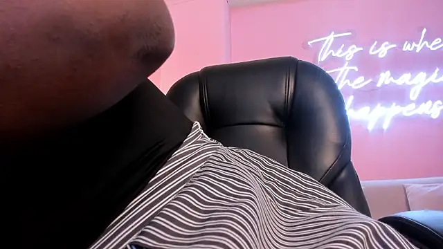 SavannahStorm online show from February 20, 2026, 12:07 pm