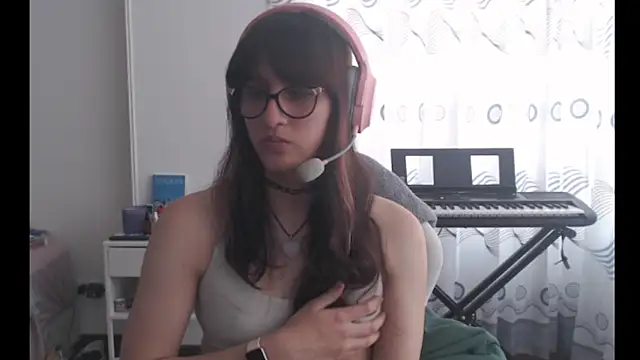 Snapshot of Alice_love29 chatting on May 23, 2026, 4:50 pm Alice love29 online show from May 23, 2026, 4:50 pm