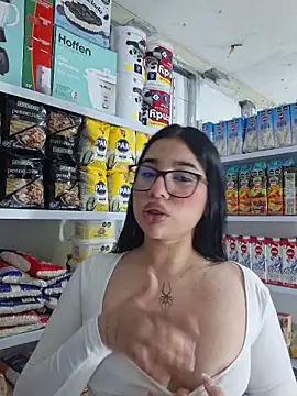 Snapshot of Katia_sweetx chatting on March 12, 2026, 12:20 pm Katia sweetx online show from March 12, 2026, 12:20 pm