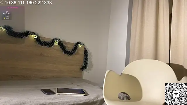 Snapshot of curlyboyy_ chatting on January 15, 2026, 8:01 pm curlyboyy online show from January 15, 2026, 8:01 pm