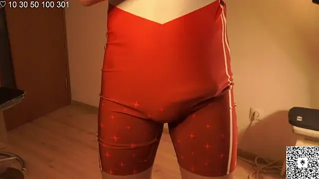 curlyboyy  online show from February 26, 2025, 6:59 pm