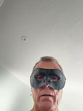 maturemale2024 online show from October 25, 2025, 12:04 pm