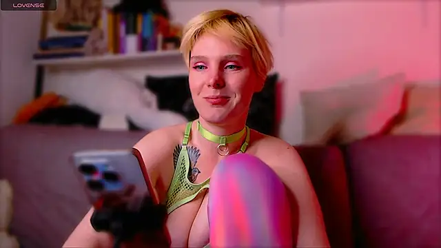 MissSeverina online show from October 15, 2025, 3:53 pm