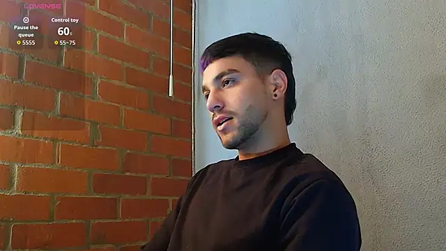 Snapshot of Leandro_valenzuela chatting on December 14, 2025, 2:11 pm Leandro valenzuela online show from December 14, 2025, 2:11 pm