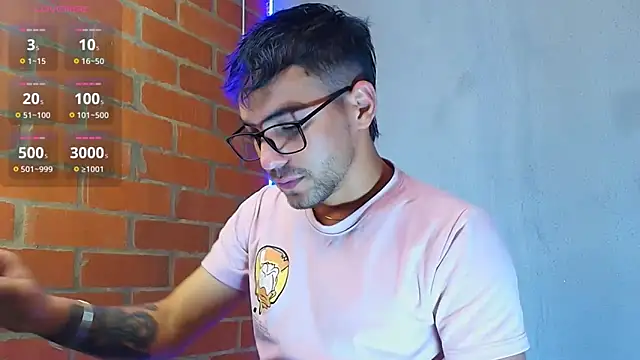 Snapshot of Leandro_valenzuela chatting on November 25, 2025, 7:47 pm Leandro valenzuela online show from November 25, 2025, 7:47 pm