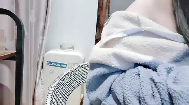 Snapshot of arena1357 chatting on December 28, 2024, 6:18 pm arena1357 online show from December 28, 2024, 6:18 pm