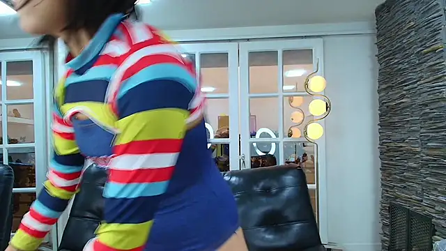 miss collins online show from October 11, 2025, 5:58 pm