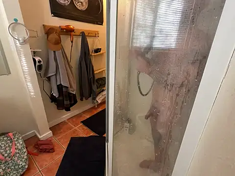 Snapshot of RuffClvb chatting on December 27, 2024, 5:48 pm RuffClvb online show from December 27, 2024, 5:48 pm