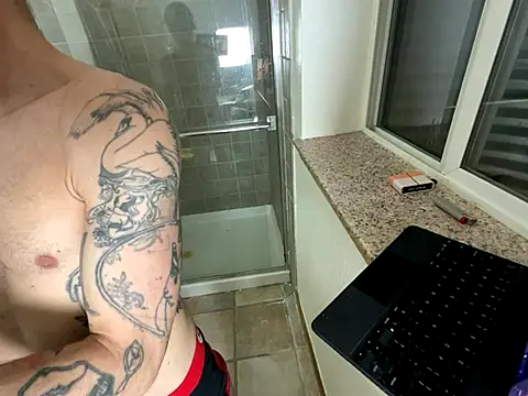 Snapshot of RuffClvb chatting on December 2, 2024, 8:04 am RuffClvb online show from December 2, 2024, 8:04 am