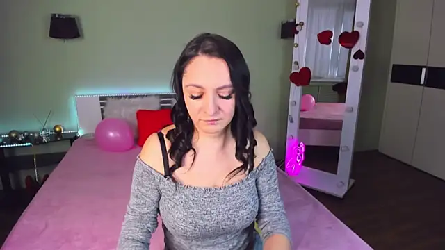 AngellLika online show from February 25, 2025, 1:43 pm