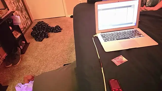 Snapshot of ChillzPnp chatting on November 22, 2025, 4:28 pm ChillzPnp online show from November 22, 2025, 4:28 pm