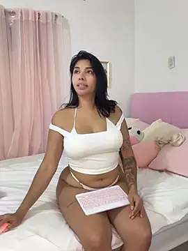 LucyMartelli online show from May 21, 2026, 11:40 am