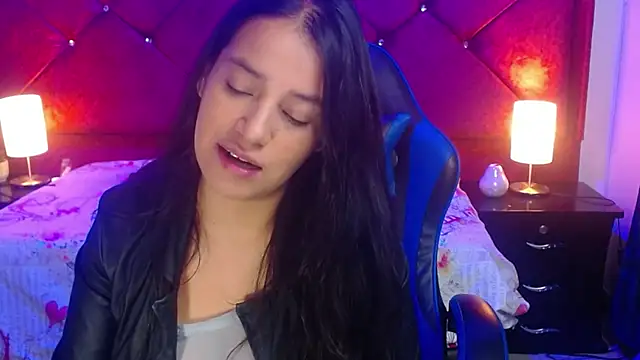 Snapshot of Julietacollins06 chatting on April 23, 2026, 1:13 pm Julietacollins06 online show from April 23, 2026, 1:13 pm