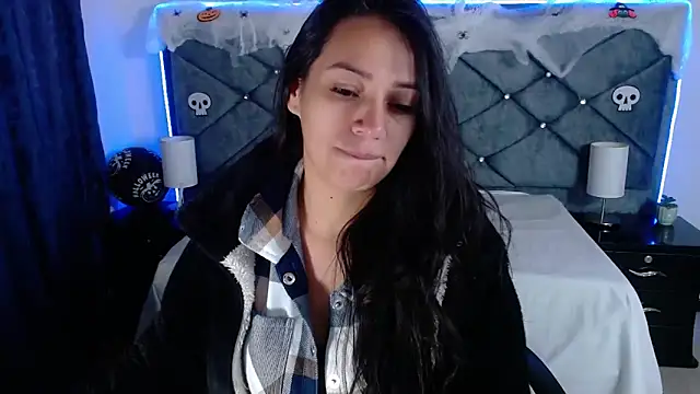 Snapshot of Julietacollins06 chatting on October 15, 2025, 1:19 pm Julietacollins06 online show from October 15, 2025, 1:19 pm