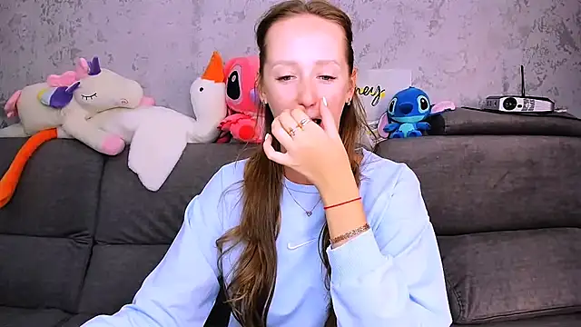 Snapshot of DreameSoul chatting on September 17, 2025, 1:02 pm DreameSoul online show from September 17, 2025, 1:02 pm