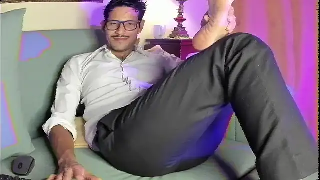 Nicholasrodrii online show from March 9, 2026, 11:08 pm