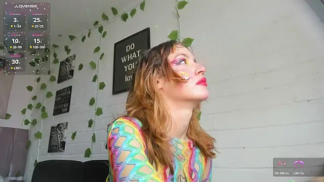 Snapshot of katt__black__ chatting on October 29, 2025, 8:41 pm katt black online show from October 29, 2025, 8:41 pm