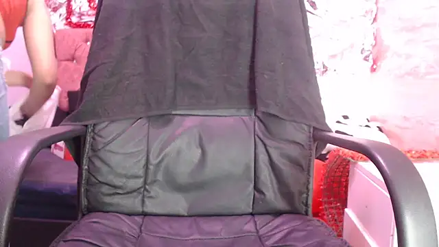 lily jamesx online show from March 3, 2026, 5:31 pm