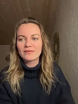 Snapshot of Milla__one chatting on February 25, 2025, 6:01 pm Milla  one online show from February 25, 2025, 6:01 pm