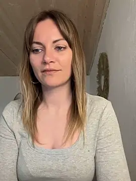 Snapshot of Milla__one chatting on March 13, 2025, 2:01 pm Milla  one online show from March 13, 2025, 2:01 pm