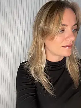 Snapshot of Milla__one chatting on September 9, 2025, 12:58 pm Milla  one online show from September 9, 2025, 12:58 pm