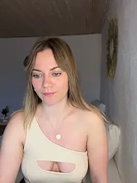 Snapshot of Milla__one chatting on January 22, 2025, 7:25 am Milla  one online show from January 22, 2025, 7:25 am