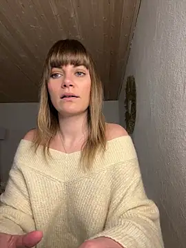 Snapshot of Milla__one chatting on February 6, 2025, 1:10 pm Milla  one online show from February 6, 2025, 1:10 pm