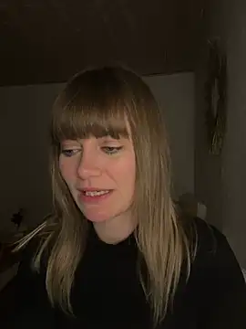 Snapshot of Milla__one chatting on January 10, 2025, 10:46 pm Milla  one online show from January 10, 2025, 10:46 pm