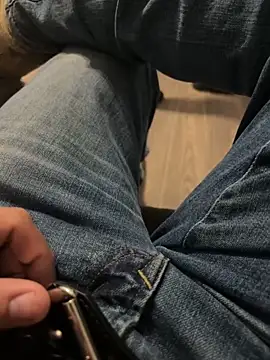 Snapshot of ThickCock8989 chatting on January 17, 2025, 4:26 pm ThickCock8989 online show from January 17, 2025, 4:26 pm