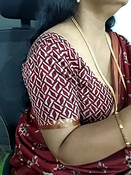 Snapshot of Deepthi_Mysore chatting on March 11, 2025, 5:13 pm Deepthi Mysore online show from March 11, 2025, 5:13 pm