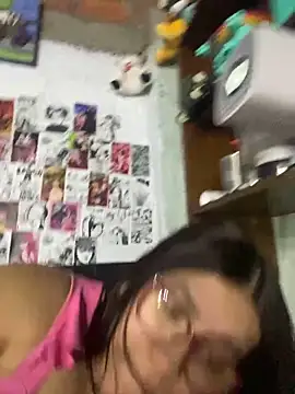 dafne19  online show from December 15, 2025, 4:51 am