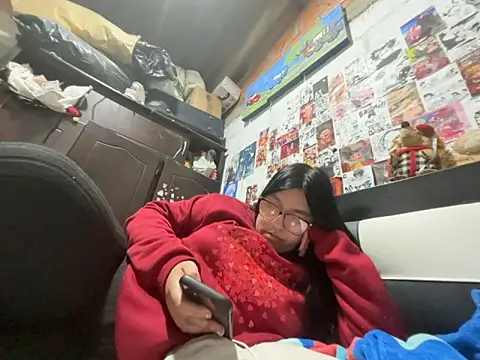 dafne19  online show from May 15, 2026, 3:04 am