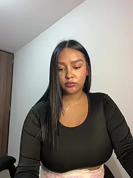 Snapshot of _NINA chatting on April 11, 2026, 2:19 am NINA online show from April 11, 2026, 2:19 am