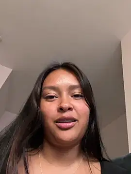 Snapshot of _NINA chatting on February 10, 2026, 9:25 pm NINA online show from February 10, 2026, 9:25 pm