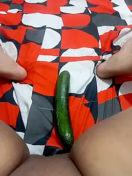 ambarlennoix online show from November 14, 2025, 6:39 am