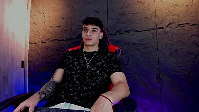 Snapshot of joseph_boy chatting on November 14, 2025, 11:47 am joseph boy online show from November 14, 2025, 11:47 am