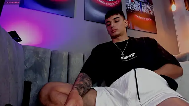 Snapshot of joseph_boy chatting on December 1, 2025, 2:34 am joseph boy online show from December 1, 2025, 2:34 am