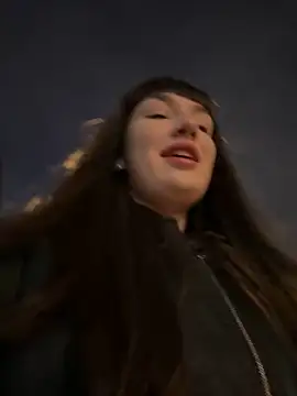 Sophie Avory online show from February 6, 2025, 3:31 pm