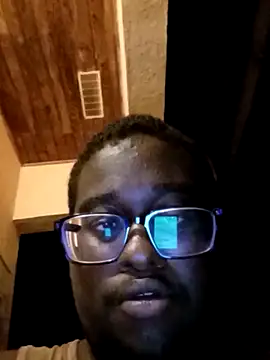 Jeanlaurent972 online show from October 31, 2025, 10:27 pm